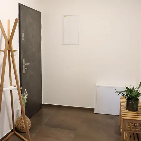 B. Němcové Apartamento *