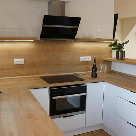 B. Němcové Apartamento