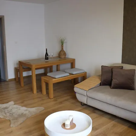 B. Němcové Apartamento *
