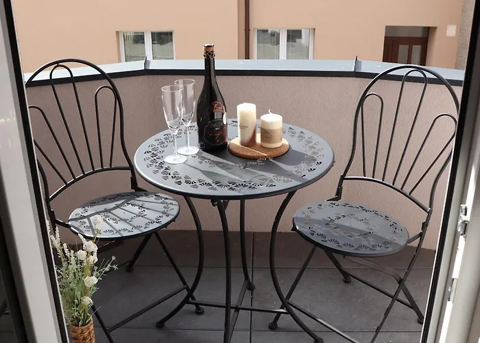 B. Nemcove Apartment Česká Skalice